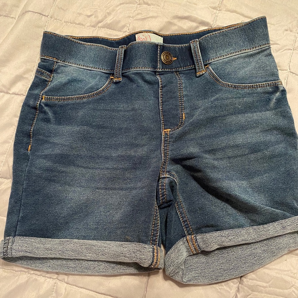 Girls Light wash shorts